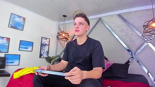 Thomas May4rs online show from 03-20-25, 03:34