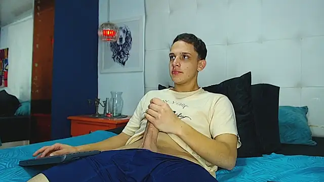 Thomas May4rs online show from 04-10-26, 03:45