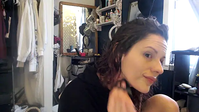 RhyleeRaine online show from 03-17-25, 06:53