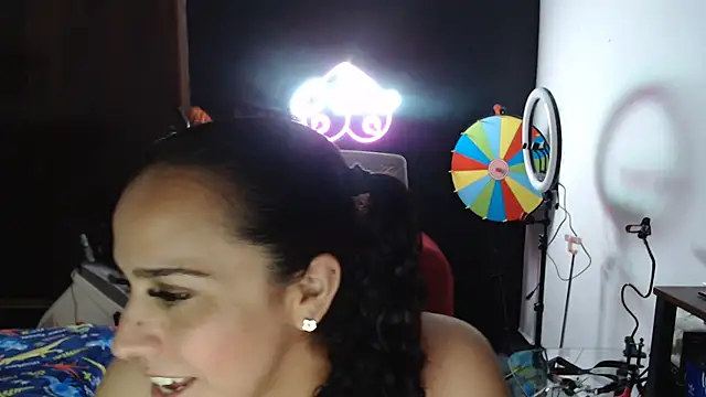 Snapshot of AliceSweet4U chatting on 03-11-25, 05:05 AliceSweet4U online show from 03-11-25, 05:05