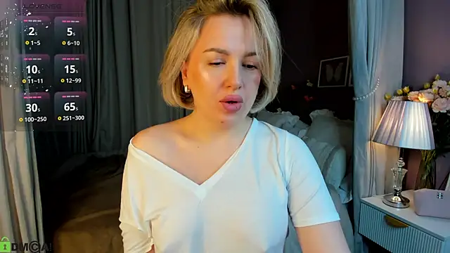 Snapshot of Nikki_Kai chatting on 09-22-25, 12:23 Nikki Kai online show from 09-22-25, 12:23