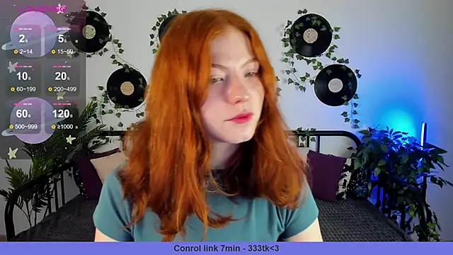 Snapshot of SophieOuld chatting on 03-04-25, 03:22 SophieOuld online show from 03-04-25, 03:22