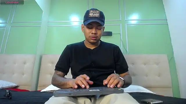 Saipadpuer30 online show from 02-21-25, 03:12