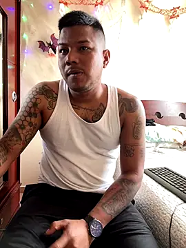 Saipadpuer30 online show from 10-30-25, 01:23