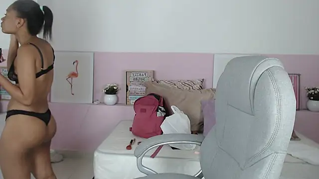 brendathompson  online show from 03-04-25, 03:26