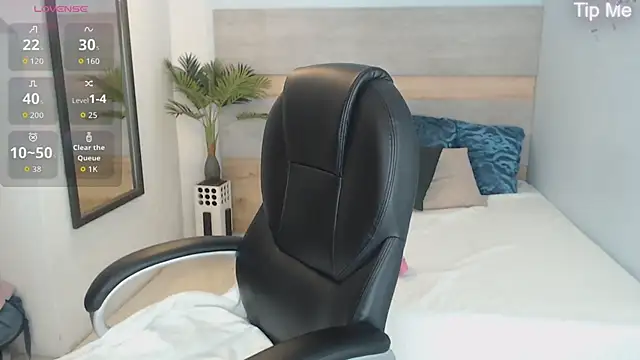 Snapshot of brendathompson_ chatting on 09-24-25, 03:10 brendathompson online show from 09-24-25, 03:10