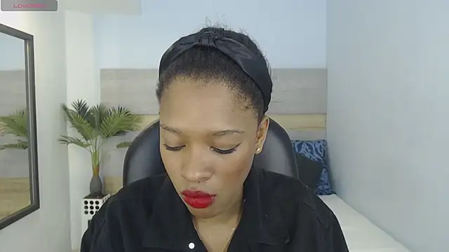 Snapshot of brendathompson_ chatting on 10-03-25, 02:19 brendathompson online show from 10-03-25, 02:19