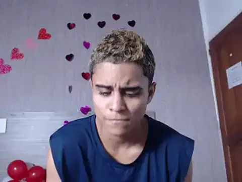 Liiamthompson online show from 02-19-25, 03:27