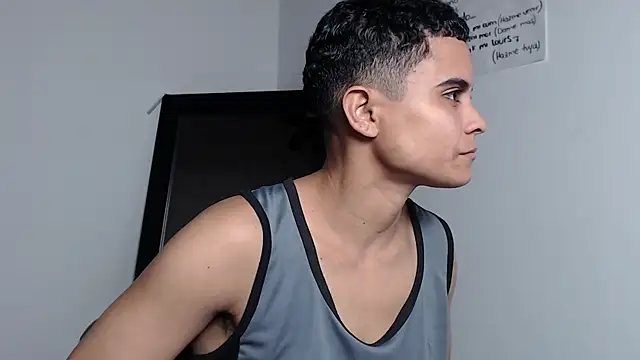 Liiamthompson online show from 02-28-25, 11:01