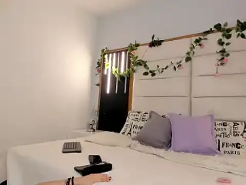 SofiArias online show from 02-28-25, 05:37