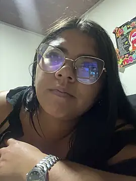 Snapshot of viccky_vick chatting on 02-26-25, 11:41 viccky vick online show from 02-26-25, 11:41