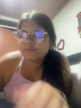 Snapshot of viccky_vick chatting on 03-01-25, 12:17 viccky vick online show from 03-01-25, 12:17