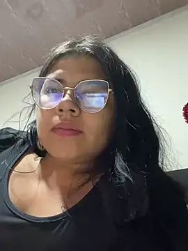 Snapshot of viccky_vick chatting on 03-04-25, 02:06 viccky vick online show from 03-04-25, 02:06