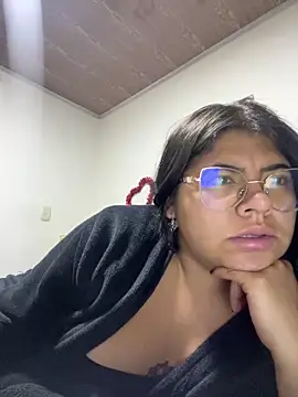 Snapshot of viccky_vick chatting on 03-06-25, 11:36 viccky vick online show from 03-06-25, 11:36