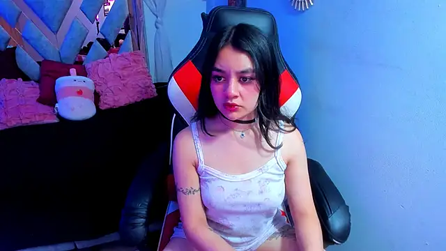 Lucy Harris online show from 03-22-25, 03:30