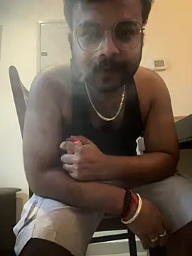 Snapshot of SoloChill chatting on 02-18-26, 12:50 SoloChill online show from 02-18-26, 12:50