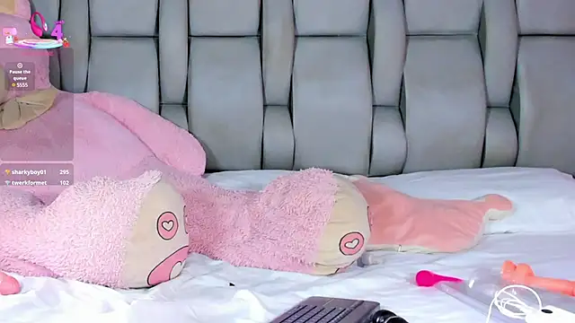 LucyRosse online show from 03-10-25, 05:29