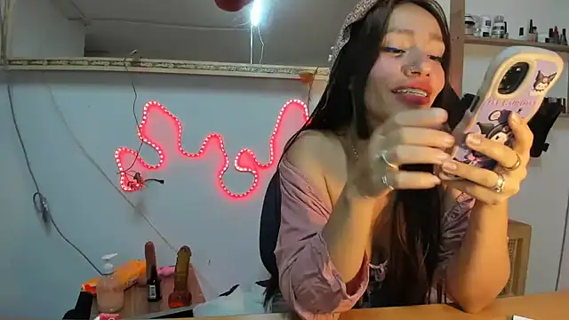 IZZY BEAUTIFUL online show from 02-21-25, 06:07