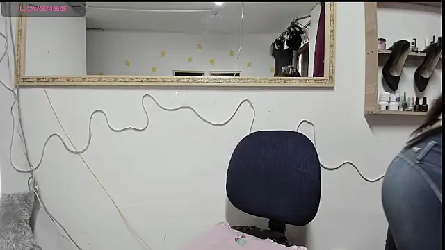 IZZY BEAUTIFUL online show from 03-10-25, 12:26