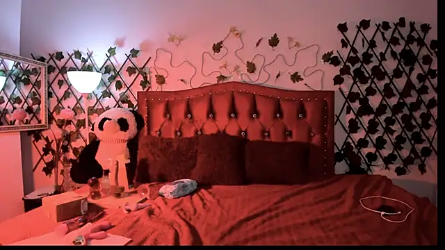 IZZY BEAUTIFUL online show from 09-18-25, 09:17