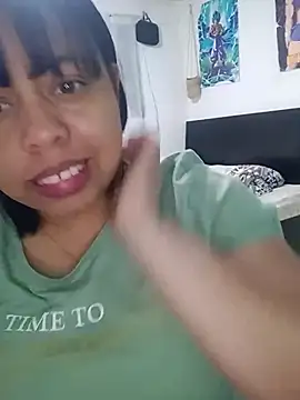 Snapshot of alexandraluv chatting on 09-08-25, 03:33 alexandraluv online show from 09-08-25, 03:33