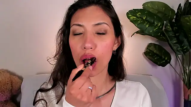 Miss veronicaa2 online show from 05-11-26, 05:43