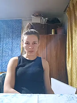 Snapshot of Belladonna253 chatting on 03-14-25, 05:24 Belladonna253 online show from 03-14-25, 05:24