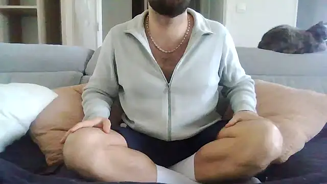 Snapshot of Zer_oki chatting on 03-12-26, 11:27 Zer oki online show from 03-12-26, 11:27