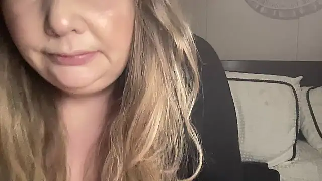 BustyHayleyUk online show from 02-08-25, 08:21