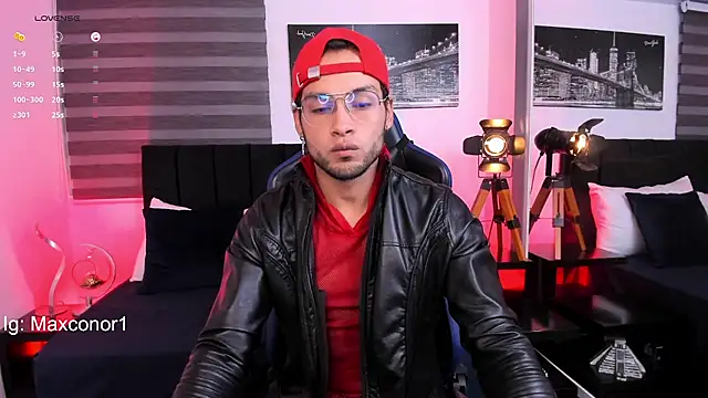 Snapshot of Max_Conor1 chatting on 03-14-25, 10:39 Max Conor1 online show from 03-14-25, 10:39