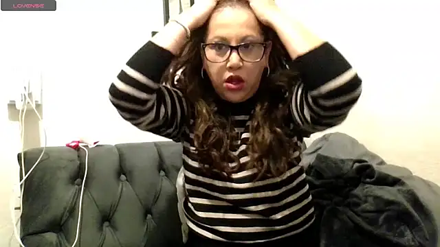 MirandaLatinaLovely online show from 02-12-26, 04:24