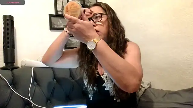 MirandaLatinaLovely online show from 04-30-26, 05:41