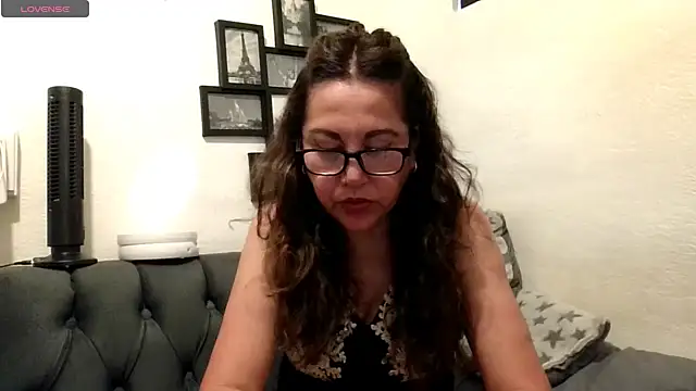MirandaLatinaLovely online show from 05-09-26, 05:18