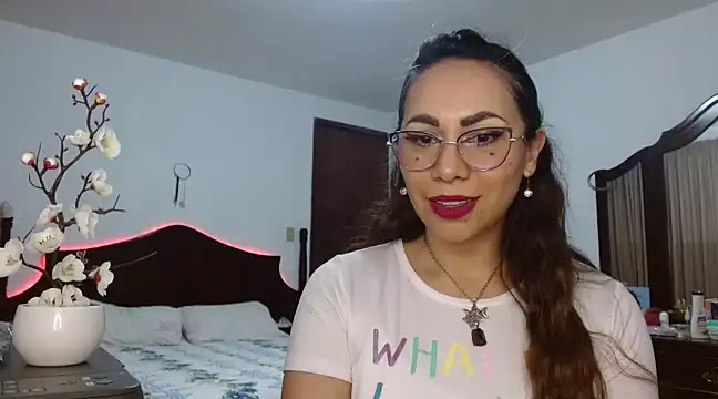 AloLovely  online show from 02-11-25, 12:59