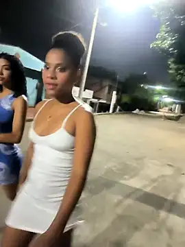 Snapshot of Street_royal chatting on 03-06-25, 03:57 Street royal online show from 03-06-25, 03:57