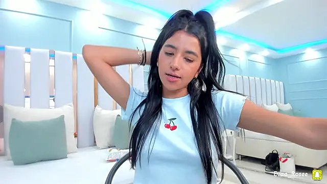 Snapshot of eva_roseee chatting on 10-28-25, 09:39 eva roseee online show from 10-28-25, 09:39