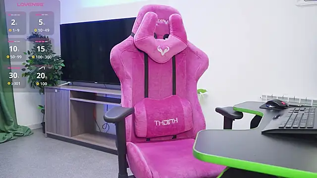 MilaStoyne online show from 09-11-25, 06:13