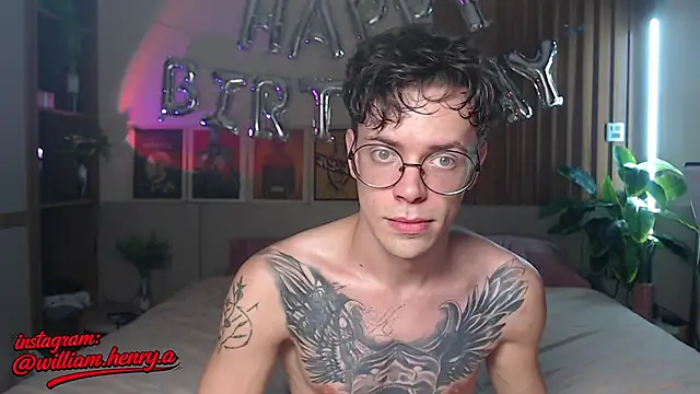 William Henry  online show from 05-08-26, 01:49