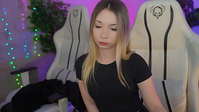 Emma Rose 69 online show from 03-21-25, 11:34