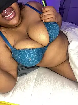 DaniJohnson online show from 02-19-25, 01:08