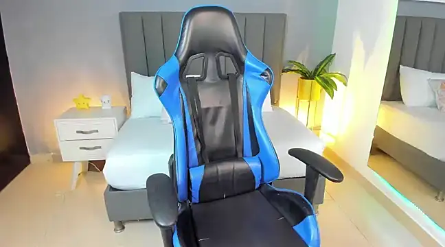 alessia leroy online show from 02-11-25, 11:01