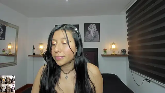 Snapshot of Nohemi_louse chatting on 02-03-25, 07:21 Nohemi louse online show from 02-03-25, 07:21