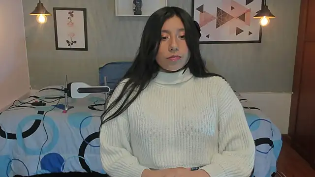 Snapshot of Nohemi_louse chatting on 03-17-25, 07:37 Nohemi louse online show from 03-17-25, 07:37