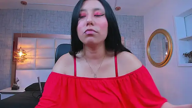 Nohemi louse online show from 04-20-26, 07:04