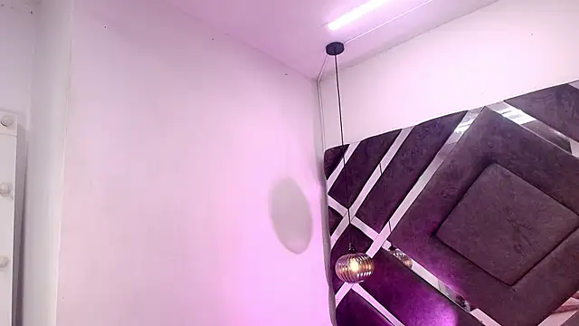 sara lopee1 online show from 09-24-25, 11:57