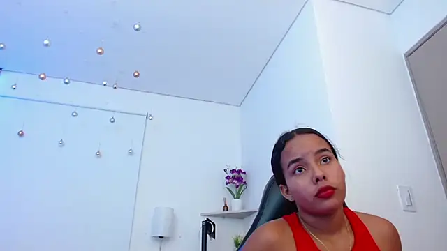 Roxy Stonee online show from 03-18-25, 08:04