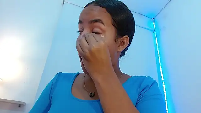 Roxy Stonee online show from 10-03-25, 07:22