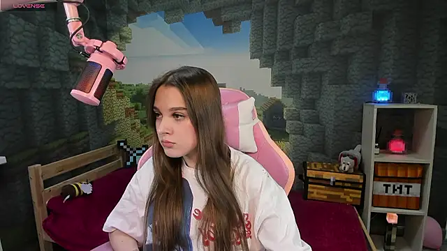 kaisajenner online show from 03-30-26, 08:54