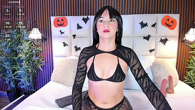 DashaQuinn online show from 10-31-25, 11:33