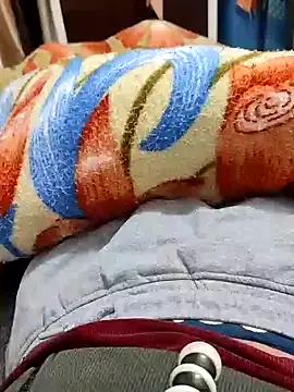 Snapshot of Hot_funky_boy chatting on 02-06-25, 08:34 Hot funky boy online show from 02-06-25, 08:34